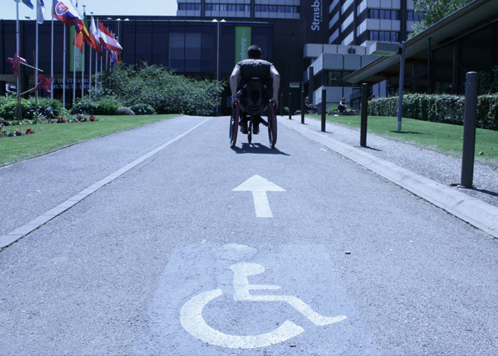 Mise aux normes des bâtiments pour les personnes handicapées 